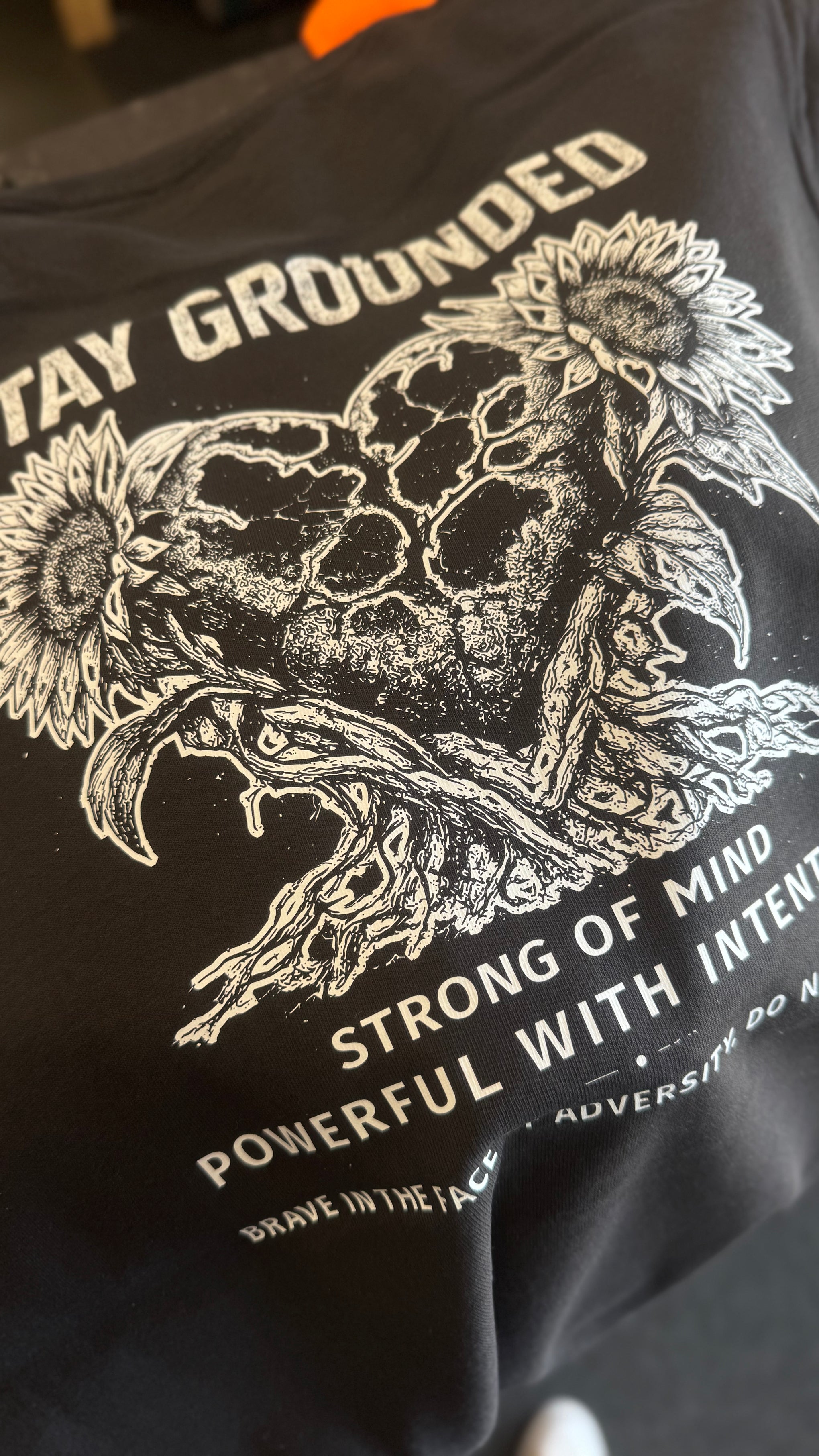 Stay Grounded - Limited edition oversize Tee